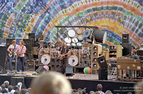 grateful_dead230582_8-02