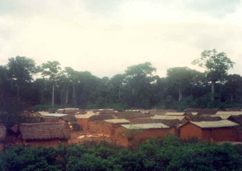 The village of Kosangbé, ca. 1979.